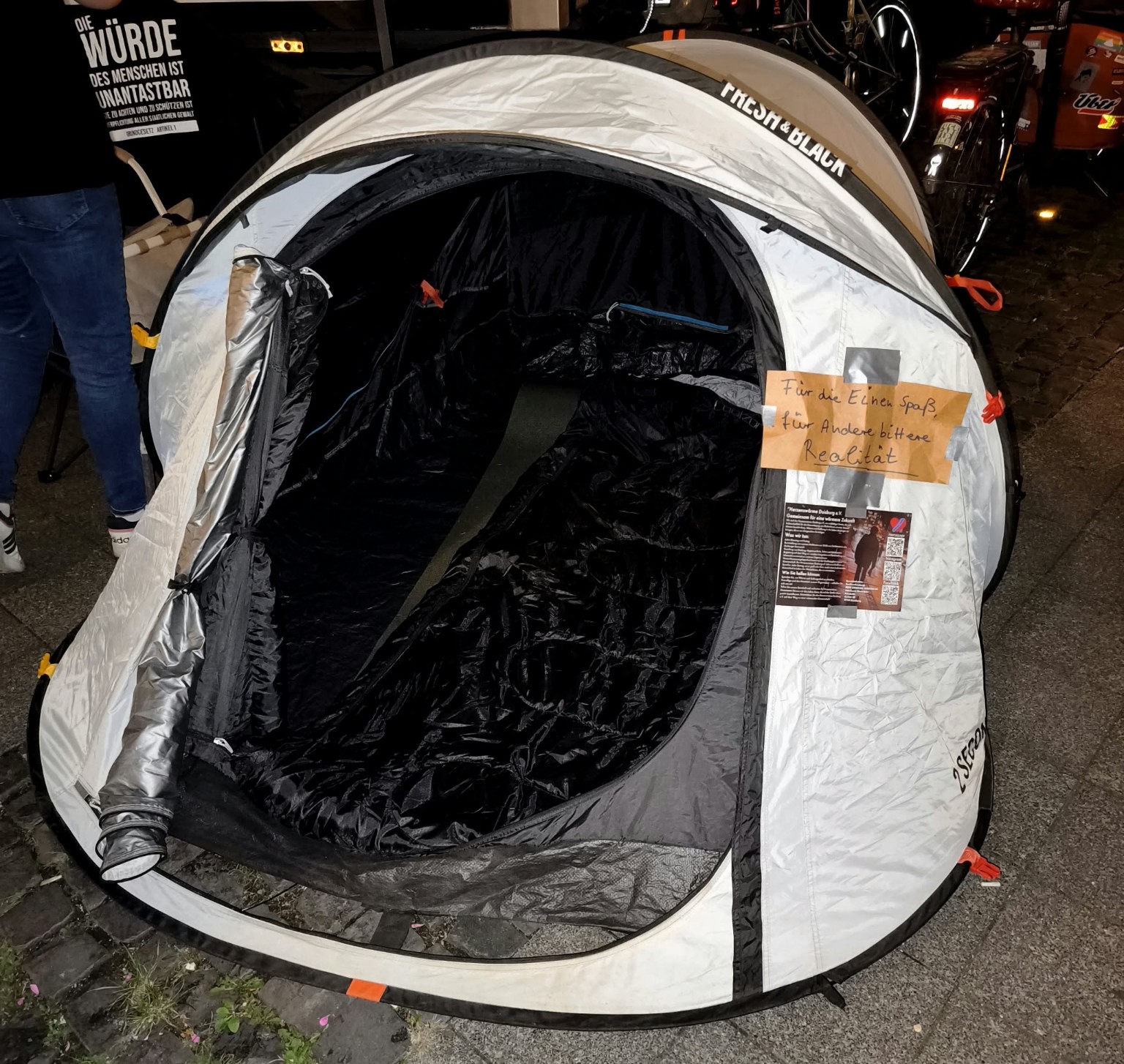 Ausgabe warmer Mahlzeiten